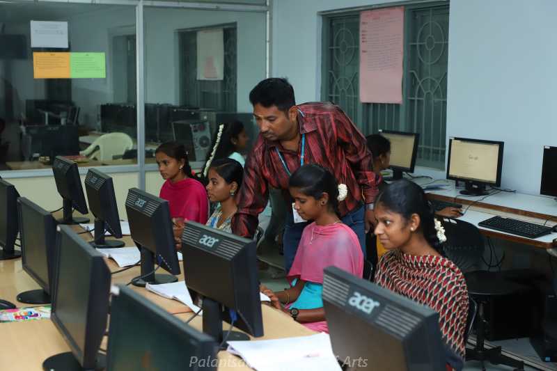 Palanisamy College of Arts_ComputerLab